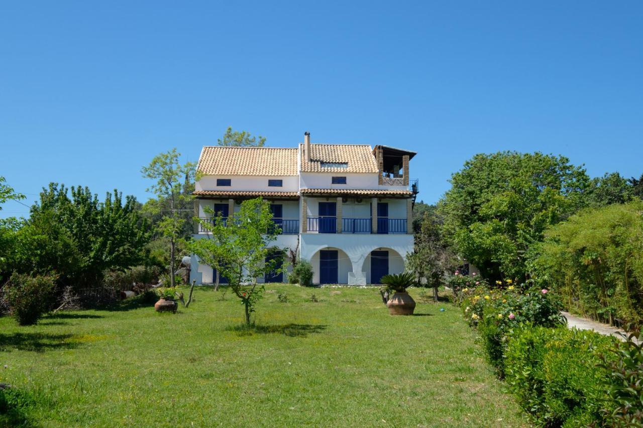Villa Spyridoula Studios On The Beach Sidari  Exterior photo