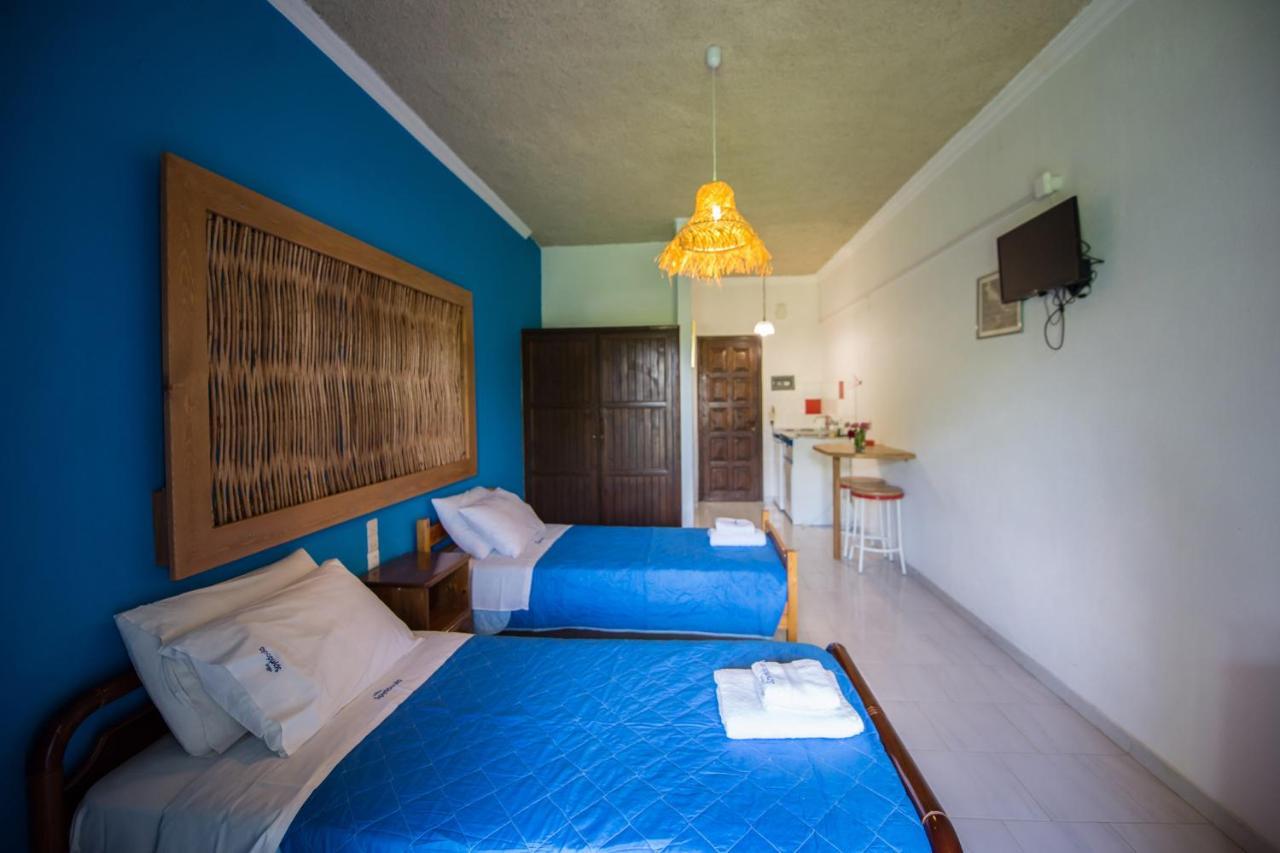 Villa Spyridoula Studios On The Beach Sidari  Exterior photo