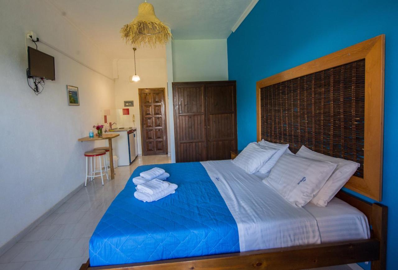 Villa Spyridoula Studios On The Beach Sidari  Exterior photo