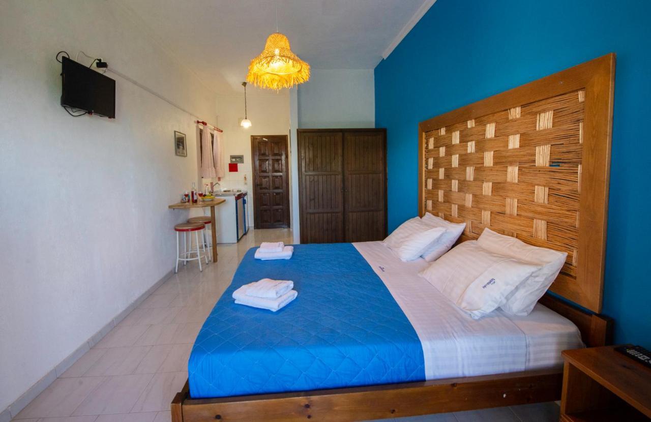 Villa Spyridoula Studios On The Beach Sidari  Exterior photo