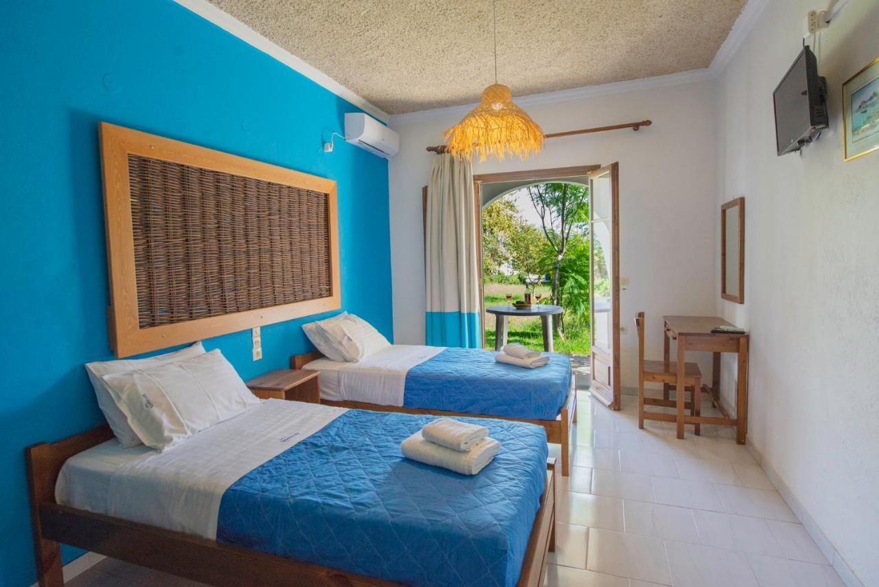 Villa Spyridoula Studios On The Beach Sidari  Exterior photo